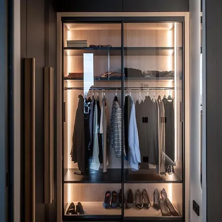 Beautiful With Designer Repair * Gent